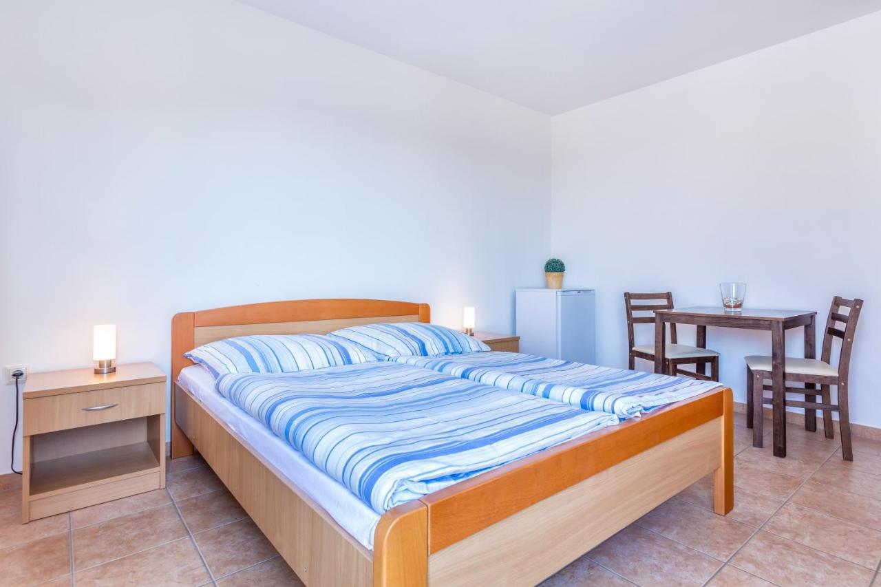 Appartamento Pinia Medolino Esterno foto